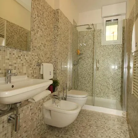 Residenza Leo Apartment *