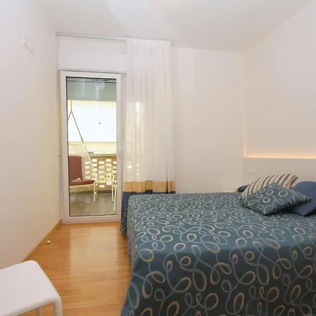 Lägenhet Residenza Leo